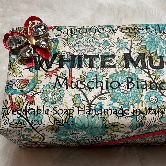 Floral Soap Set - Picture 5 of 5